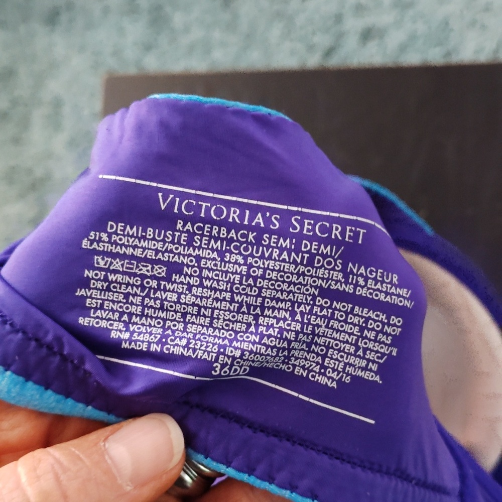 Victoria Secret Raser Back 36DD - Picture 4 of 4